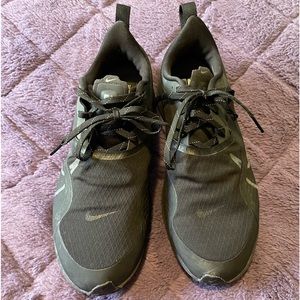 NIKE WOMENS AIR ZOOM PEGASUS 37 SHIELD RUNNING SHOE, 8.5